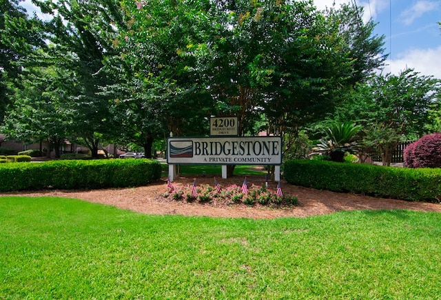 4200 Bridgecrest Dr Unit E4, Phenix City, AL 36867 - community / neighborhood sign featuring a lawn