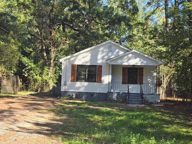 2514 Avalon Rd, Columbus, GA 31907 - bungalow-style home with covered porch