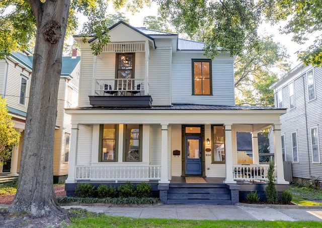 view of front of house with a porch