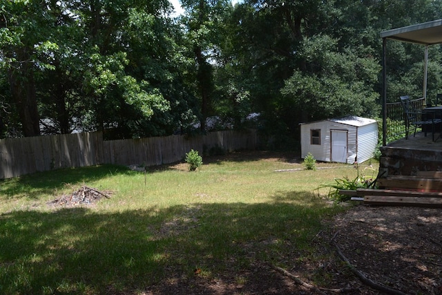 5137 Burbank St, Columbus, GA 31907 - view of yard with a storage unit