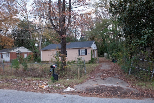 view of front of property