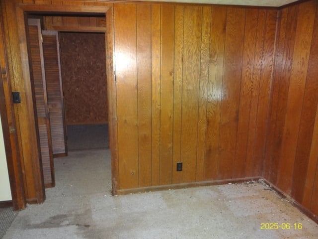 66 Glennhaven Rd, Phenix City, AL 36869 - spare room with wood walls