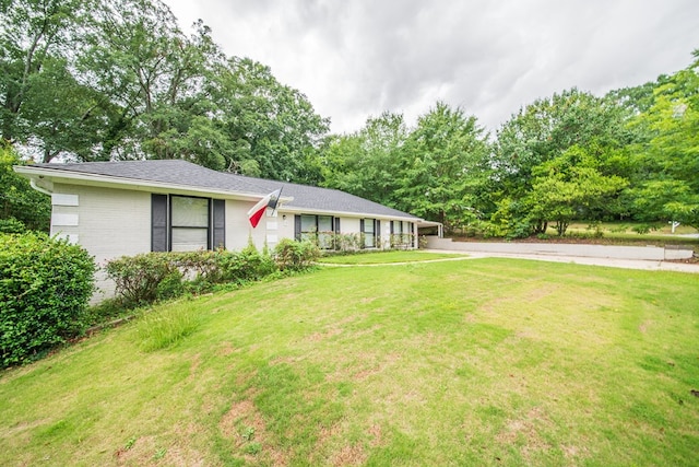 3 Primrose Ct, Columbus, GA 31907 - view of front of home featuring a front yard and brick siding