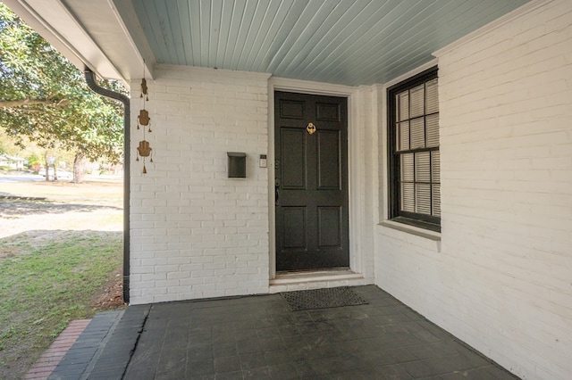 view of property entrance