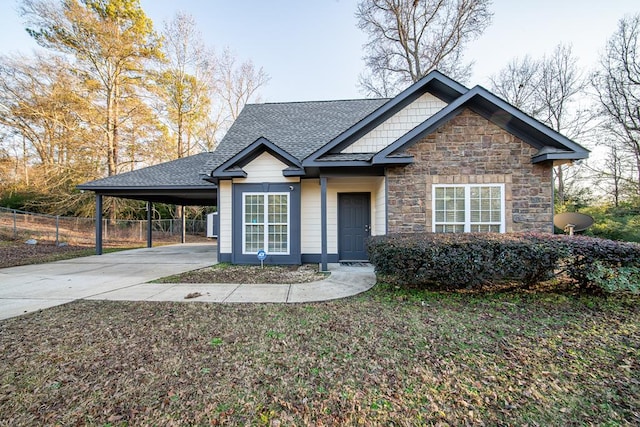 view of front facade with a carport