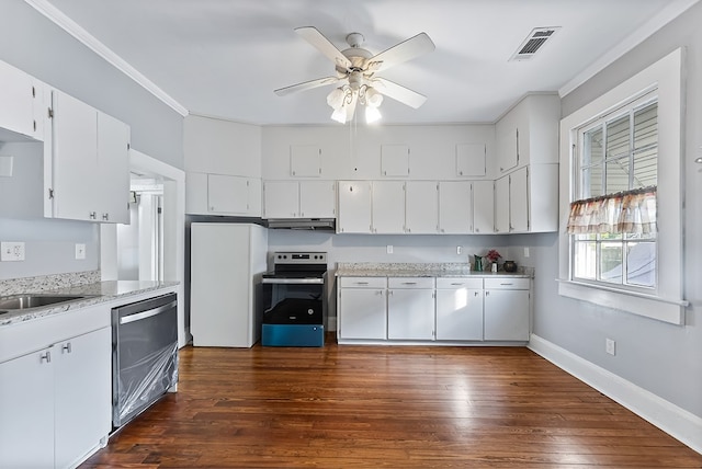 kitchen featuring appliances with stainless steel finishes, ornamental molding, ceiling fan, white cabinets, and dark hardwood / wood-style floors