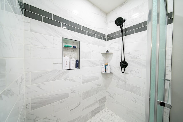 5728 Lexington Dr, Columbus, GA 31907 - bathroom featuring a shower stall
