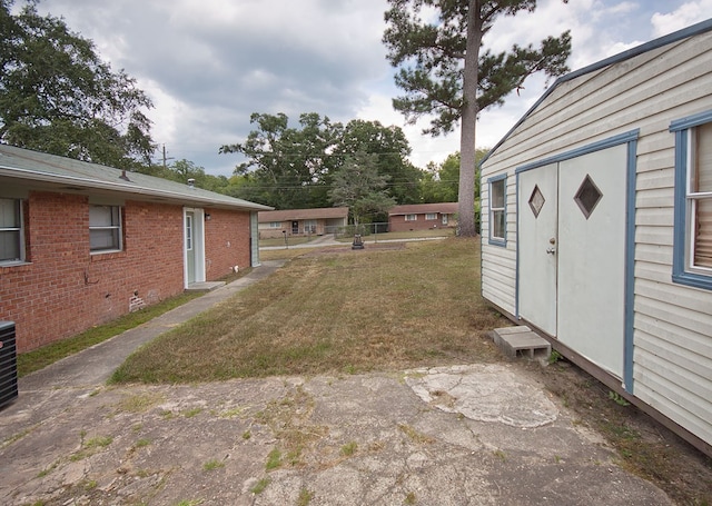 5622 Pollman St, Columbus, GA 31907 - view of yard