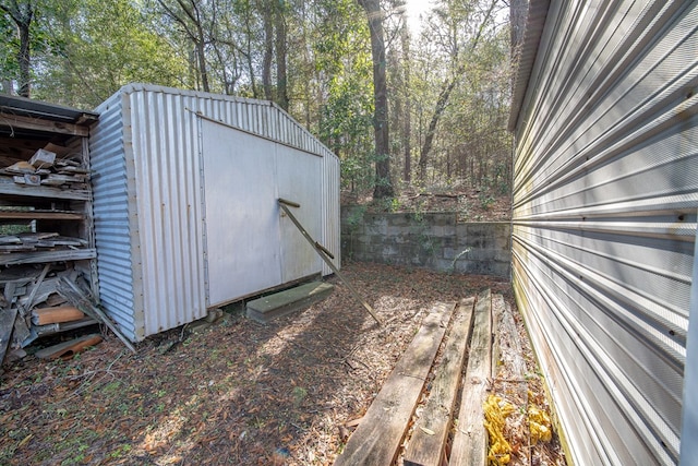 view of outbuilding