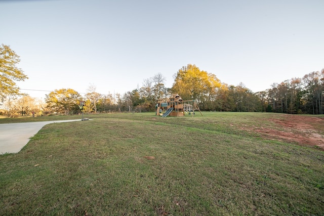 view of yard featuring a playground