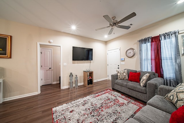 living room with ceiling fan, recessed lighting, wood finished floors, and baseboards