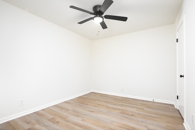 2917 Doyle Ave, Columbus, GA 31907 - unfurnished room featuring light wood-style flooring, baseboards, and a ceiling fan