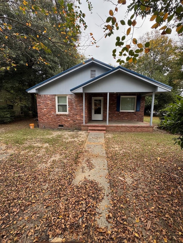 view of front of home featuring a porch