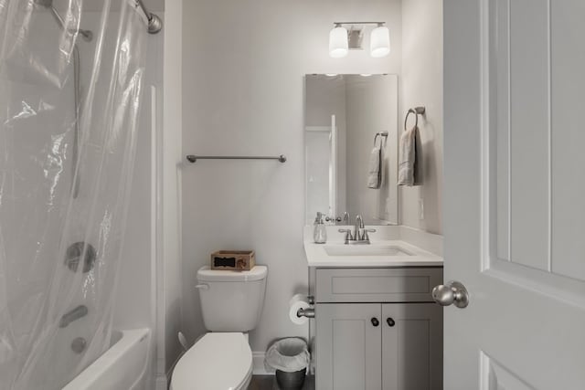 full bathroom featuring vanity, toilet, and shower / bath combo