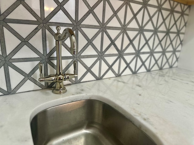 906 NE Winall Down Rd, Atlanta, GA 30319 - detailed view of a sink