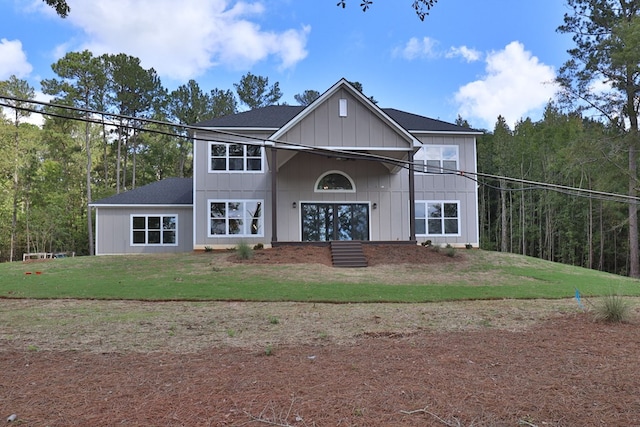 view of front of home with a front lawn