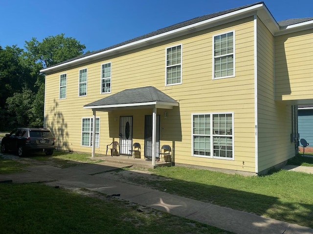 colonial house with a front yard