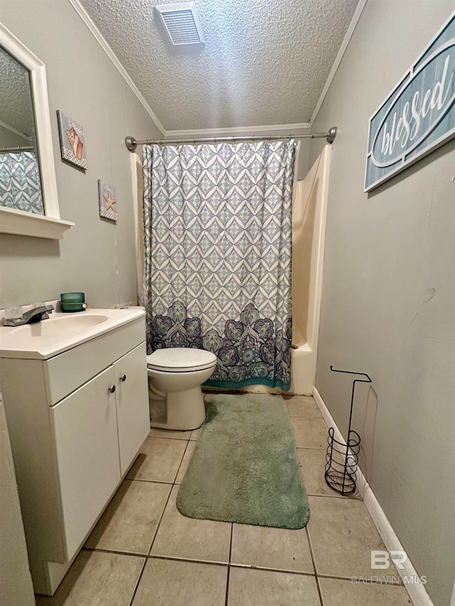 full bathroom with shower / bath combo with shower curtain, a textured ceiling, tile patterned floors, and crown molding