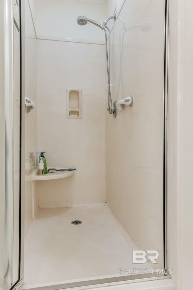 bathroom featuring a shower