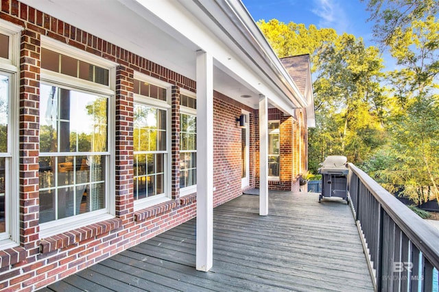 deck with grilling area