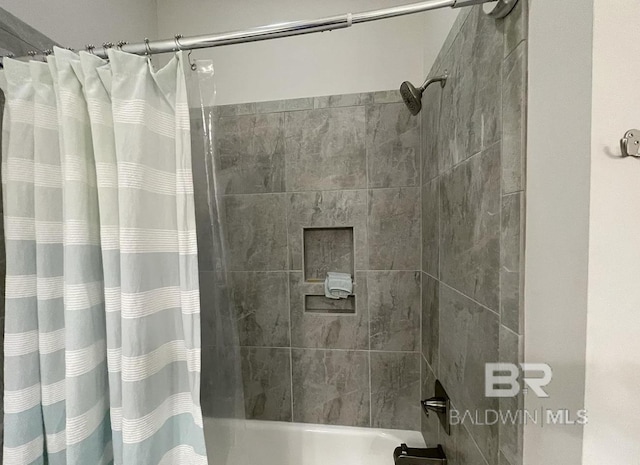 4844 E Cypress Loop, Orange Beach, AL 36561 - full bath featuring shower / bath combination with curtain