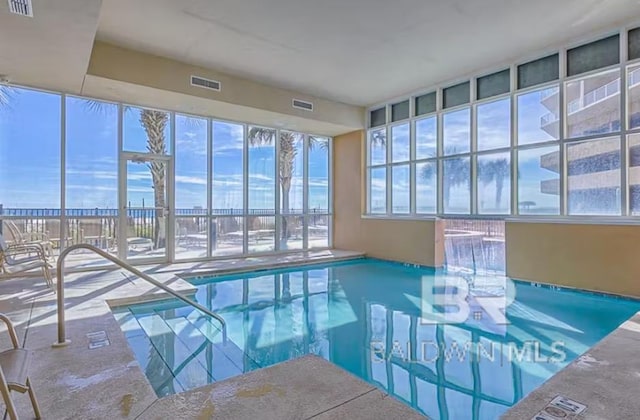 401 E Beach Blvd Unit 1804, Gulf Shores, AL 36542 - view of indoor pool