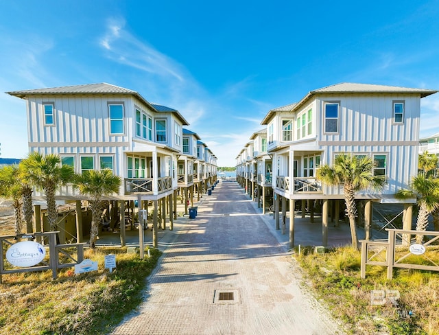 view of road featuring a residential view