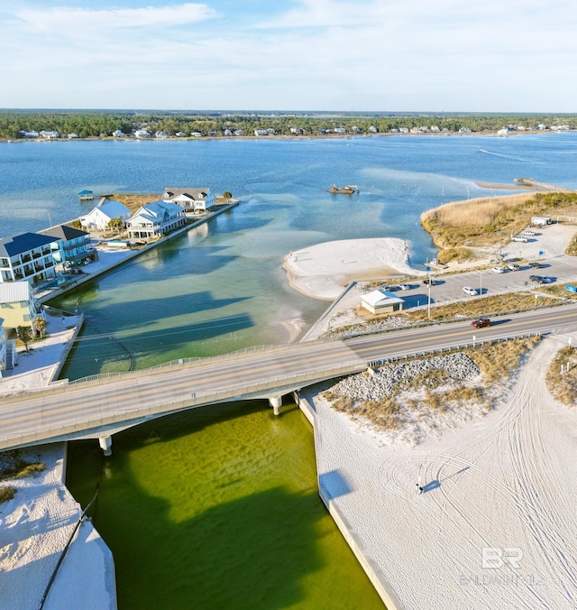 bird's eye view featuring a water view