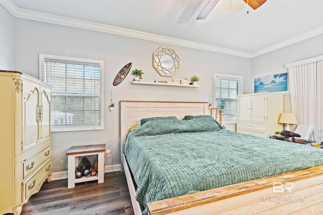 bedroom featuring a textured ceiling, dark hardwood / wood-style floors, ceiling fan, and crown molding