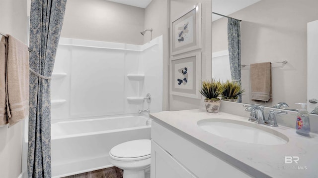 11529 Thistledown Loop, Spanish Fort, AL 36527 - bathroom featuring shower / tub combo, vanity, toilet, and wood finished floors