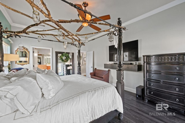 bedroom with ornamental molding, wood finished floors, a ceiling fan, and baseboards