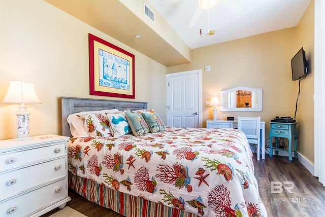 bedroom featuring dark wood-type flooring and ceiling fan