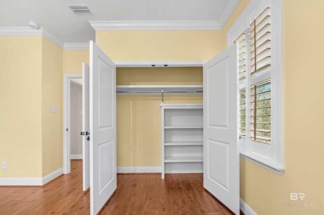 closet with visible vents