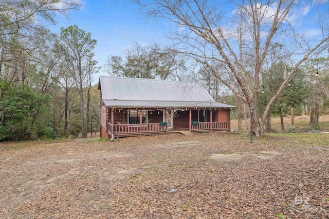 view of front of house with covered porch