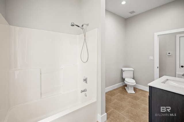15031 Timber Ridge Dr, Loxley, AL 36551 - full bath featuring shower / washtub combination, visible vents, recessed lighting, toilet, and baseboards