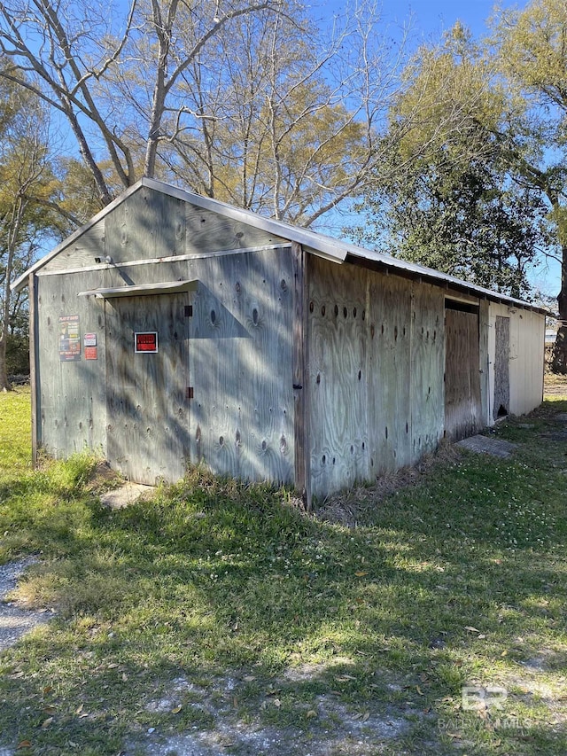 view of outbuilding featuring an outdoor structure