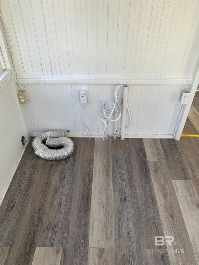 interior details with wood finished floors