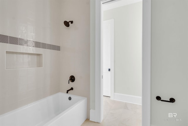 926 Inlet Cir, Gulf Shores, AL 36542 - full bathroom featuring washtub / shower combination and baseboards