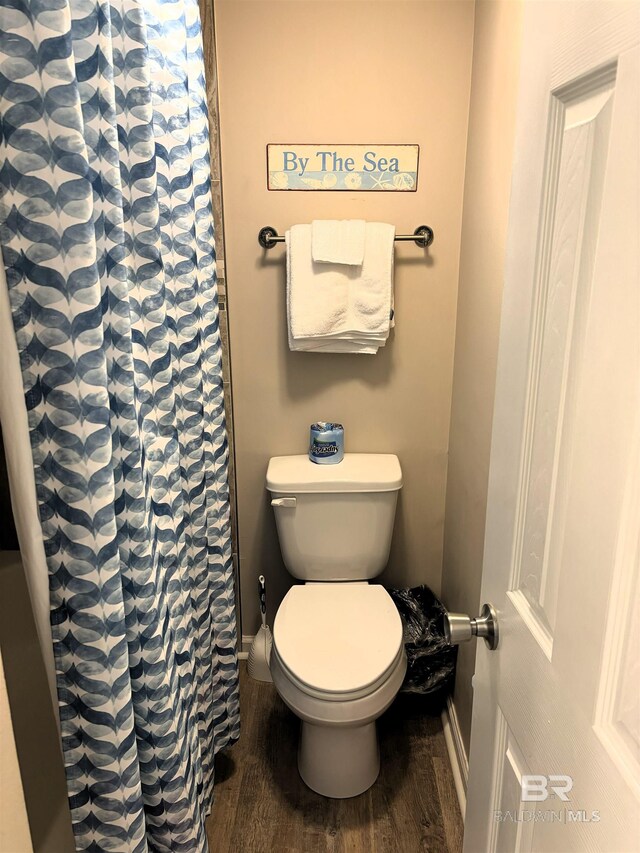 505 E Beach Blvd Unit 5-C, Gulf Shores, AL 36542 - full bathroom featuring a textured ceiling and tub / shower combination
