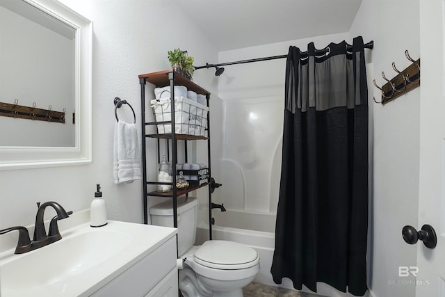 full bathroom with shower / bath combination with curtain, vanity, and toilet