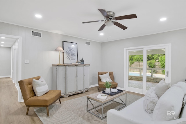 300 Indian Creek Dr, Mobile, AL 36607 - living area featuring ornamental molding, light wood-style flooring, a ceiling fan, recessed lighting, and baseboards