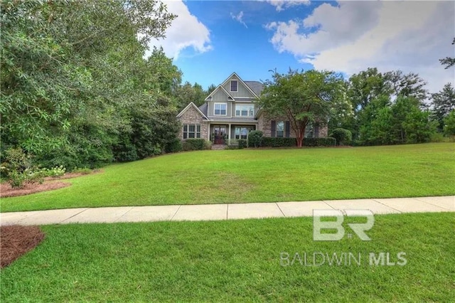 view of front of home featuring a front lawn