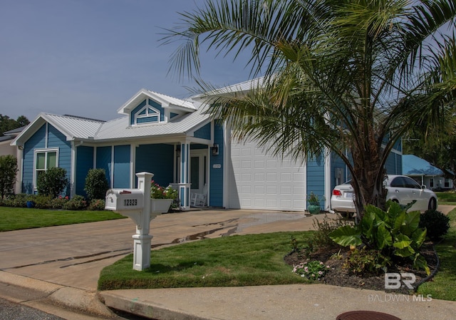 view of front of house with a front yard