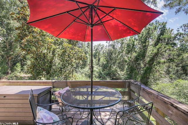 view of wooden deck