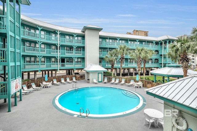 952 W Beach Blvd Unit 106, Gulf Shores, AL 36542 - community pool with a patio area