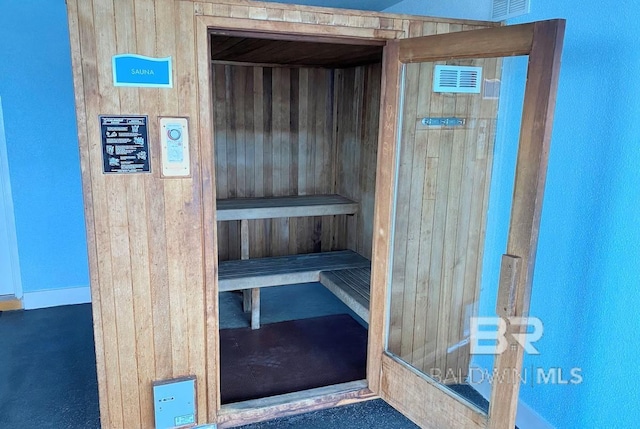 view of sauna / steam room