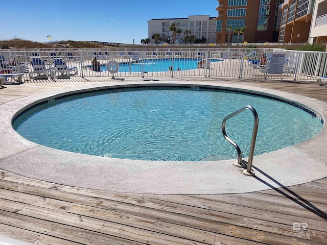 view of swimming pool