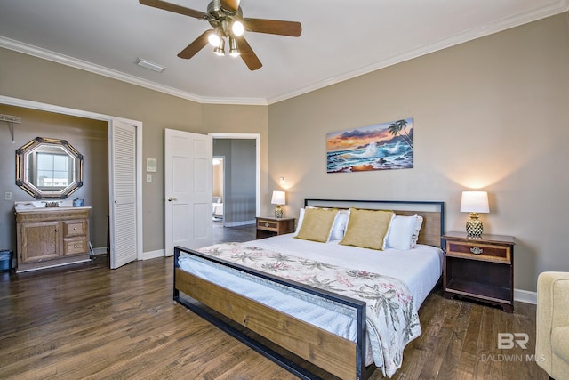 bedroom featuring visible vents, dark wood-type flooring, ornamental molding, a ceiling fan, and baseboards