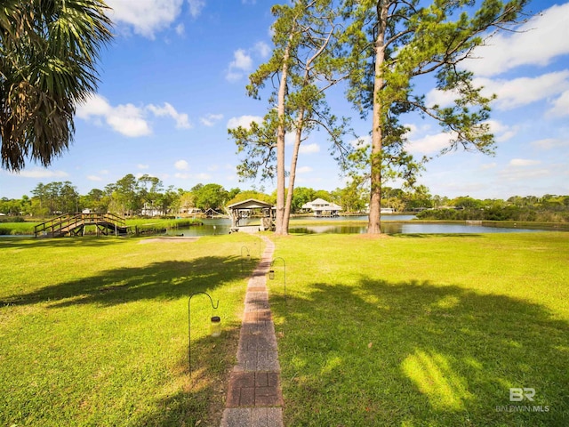 view of yard with a water view