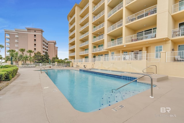 453 Dune Dr Unit 305, Gulf Shores, AL 36542 - view of community pool